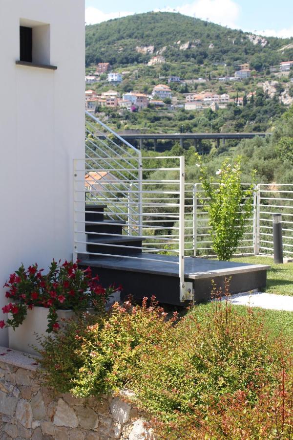 Abelia 4 Apartment Pietra Ligure Exterior photo